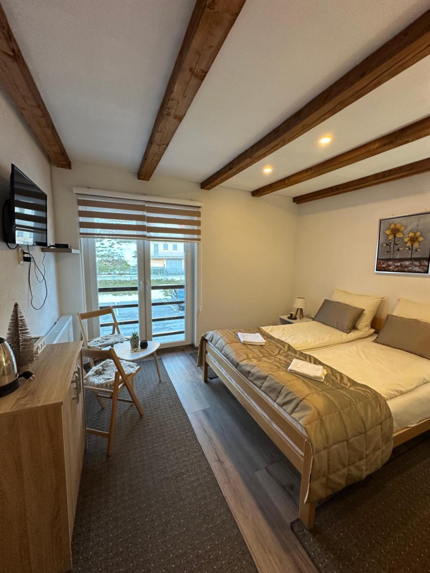 Apartman - Sobe Tiha Luka, Белашница Экстерьер фото